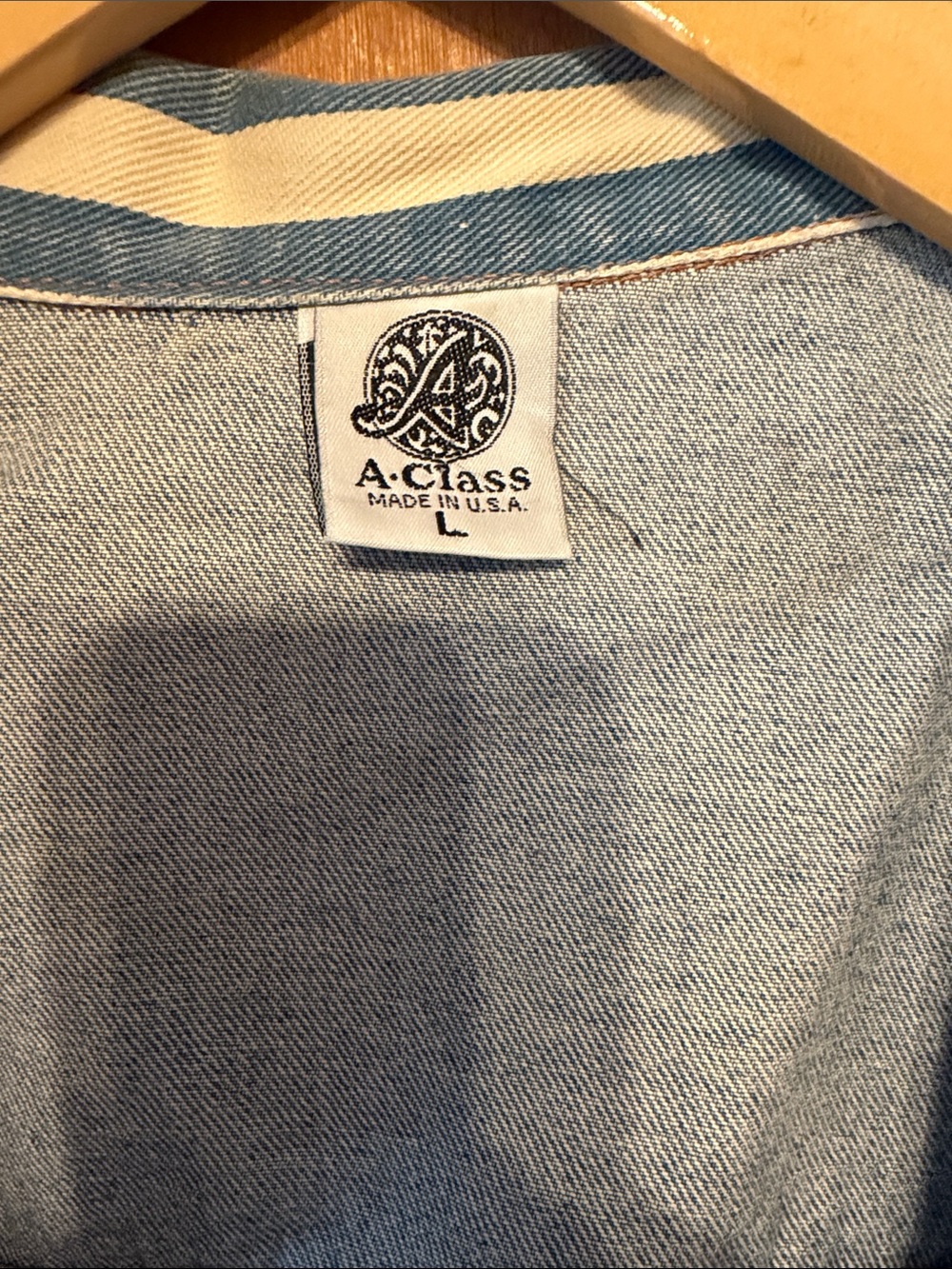 Striped Sleeve Light Blue Denim Jean Jacket - Unbranded - Picture 2 of 3